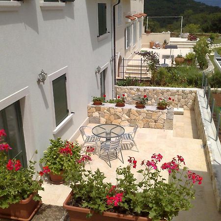 Apartments Villa Ina Brseč Extérieur photo